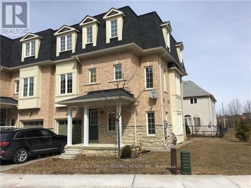 2-15 Old Colony Rd, Richmond Hill, ON, L4E4L5 | Card Image