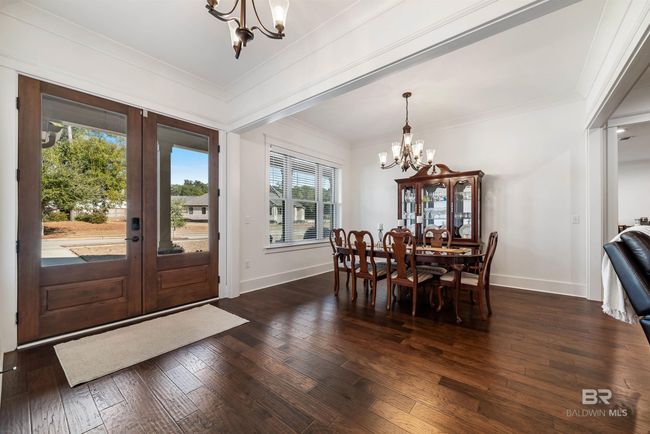 Dining Area | Image 10