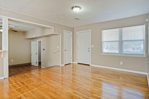 1717 Symphony Lane, Midwest City, OK, 73130 | Card Image