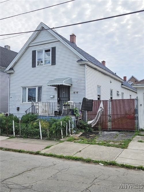 64 Sweet Ave, Buffalo, NY, 14212-1642 | Card Image