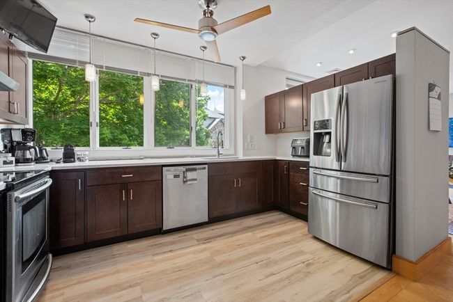 APT-6 - 10 Ingalls Ct, Condo with 2 bedrooms, 1 bathrooms and 2 parking in Melrose MA | Image 9