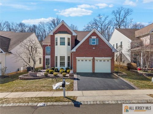 22 Edgemere Dr, KENDALL PARK, NJ, 08824-7000 | Card Image