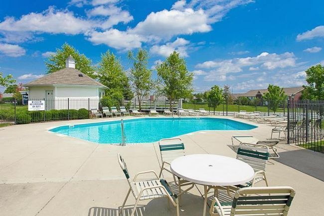 725 Lazelle Rd, Condo with 1 bedrooms, 2 bathrooms and null parking in Westerville OH | Image 41
