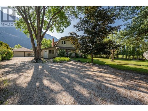371 Hollywood Cres, Lillooet, BC, V0K | Card Image