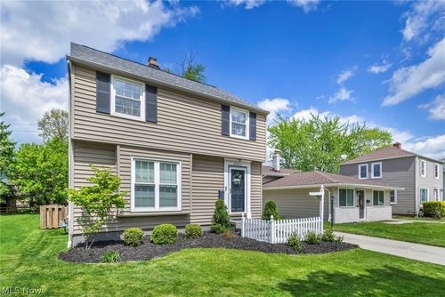 20944 Woodstock Ave, Fairview Park, OH, 44126-1447 | Card Image