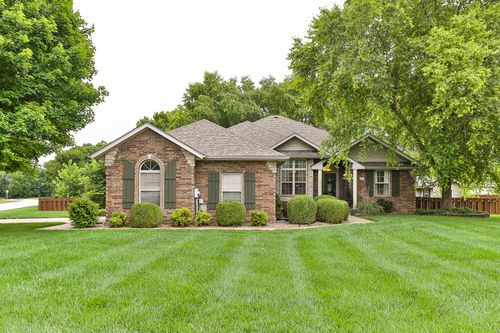 1115 W School Street, Ozark, MO, 65721 | Card Image