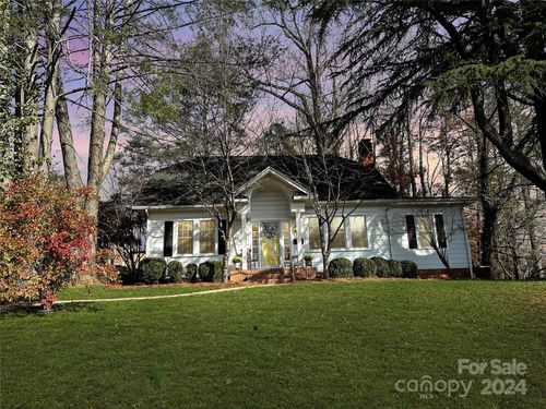 42 Viewpoint Dr, Marion, NC, 28752-3765 | Card Image