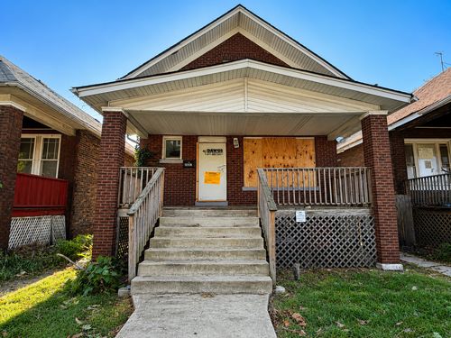 7921 S Ridgeland Ave, Chicago, IL, 60617-1004 | Card Image