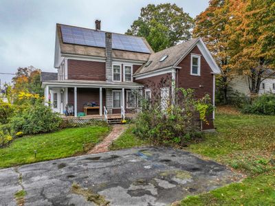 38 High Street, House other with 3 bedrooms, 1 bathrooms and null parking in Hillsborough NH | Image 3