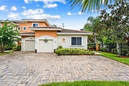2543 Stockbridge Sq, Vero Beach, FL, 32962-4216 | Card Image