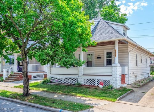 1514 Olivewood Ave, Lakewood, OH, 44107-4413 | Card Image