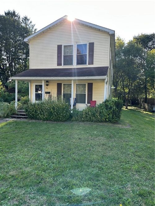 7 Adams St, Norwich, NY, 13815-1101 | Card Image