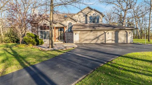 1840 Crown Drive, UTICA, WI, 54904 | Card Image
