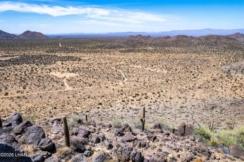 241-06-015 E Prickly Pear Dr, Yucca, AZ, 86438 | Card Image
