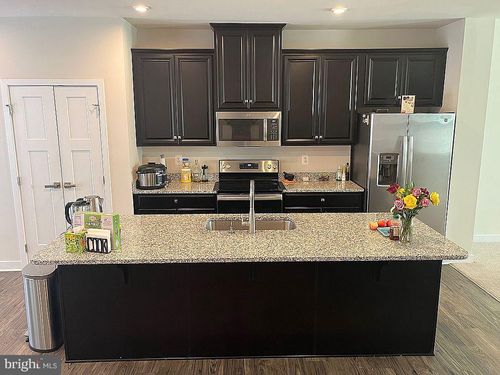 213 Montreal Way, FALLING WATERS, WV, 25419 | Card Image