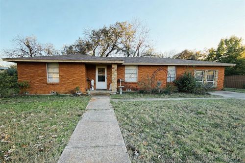 7008 Briley Dr, North Richland Hills, TX, 76180-8264 | Card Image