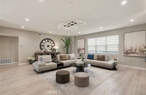 355 S Cypress St, La Habra, CA, 90631-5518 | Card Image