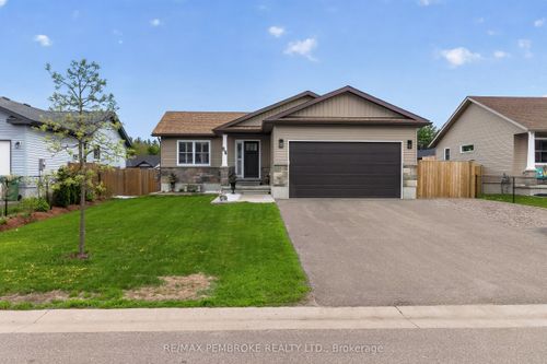 27 Terrance Dr, Petawawa, ON, K8H0H3 | Card Image