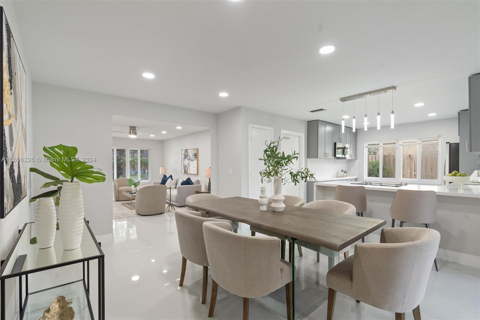 68th Ct, Fort Lauderdale, FL 33309