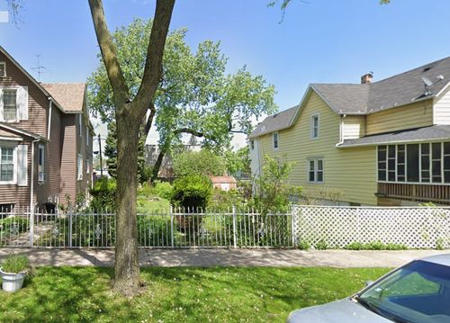 4635 W Erie St, Chicago, IL, 60644-1714 | Card Image