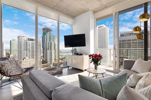 apt-2802-151 Se 1st St, Miami, FL, 33131-1455 | Card Image