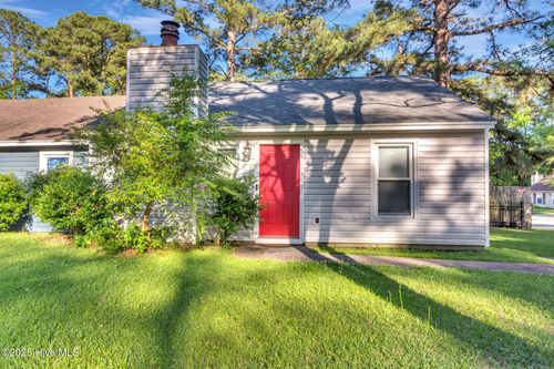 111 Corey Cir, Jacksonville, NC, 28546-7704 | Card Image