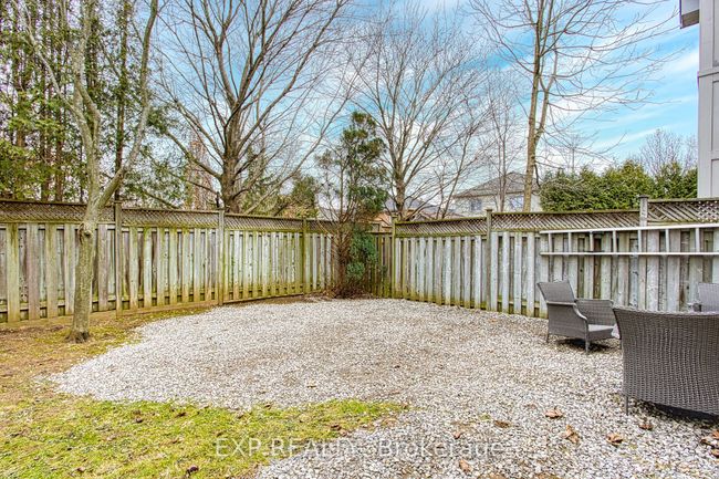 35 Stevenson St, House attached with 5 bedrooms, 3 bathrooms and 2 parking in Ancaster ON | Image 31