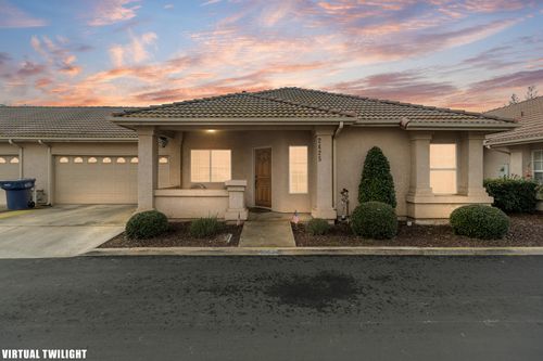 2425 Capitol Ct, Tulare, CA, 93274-8341 | Card Image