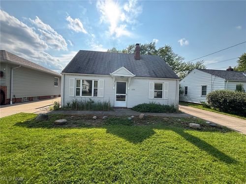 1254 Elmwood Rd, Mayfield Heights, OH, 44124-1631 | Card Image