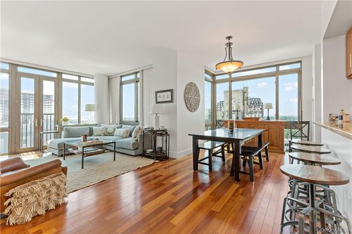 2006-175 Huguenot St, New Rochelle, NY, 10801-7765 | Card Image