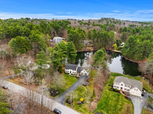 12 Magazine St, Bedford, NH, 03110-4809 | Card Image