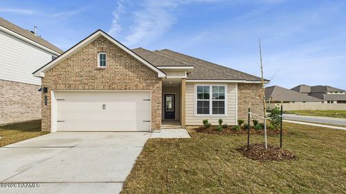 131 Belle Chase Dr, Lafayette, LA, 70506-2907 | Card Image