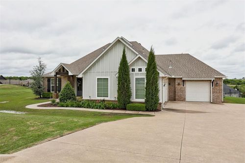 3611 River Ridge Dr, Newcastle, OK, 73065-6625 | Card Image
