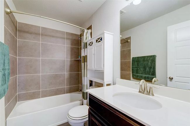 UNIT-213 - 2304 S Lakeline Blvd, Townhouse with 3 bedrooms, 3 bathrooms and 2 parking in Cedar Park TX | Image 16
