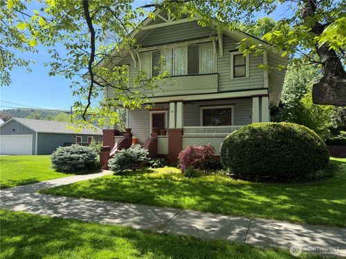 213 N 2nd St, Dayton, WA, 99328-1360 | Card Image