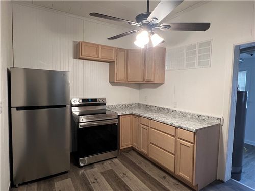 301 S 3rd St, Altamont, IL, 62411-1107 | Card Image