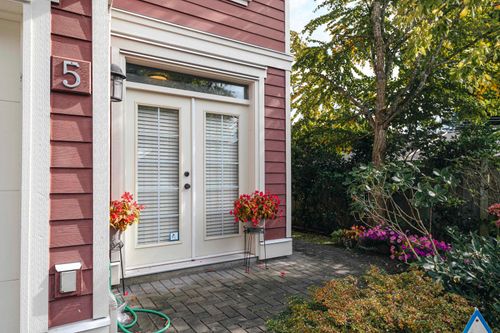 5-9600 No. 3 Rd, Richmond, BC, V7A1W3 | Card Image