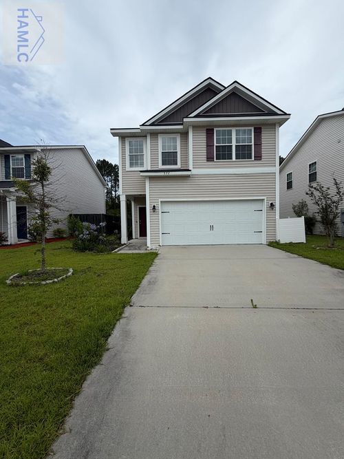 572 Brightleaf Cir, Hinesville, GA, 31313-9514 | Card Image
