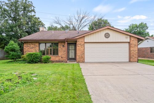 2002 Chapel Hill Rd, Columbia, MO, 65203-1916 | Card Image