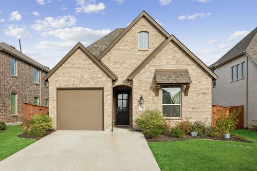 3921 Ford Dr, Heartland, TX, 75126-3701 | Card Image