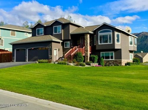 10956 Splendor Loop, Eagle River, AK, 99577-8198 | Card Image