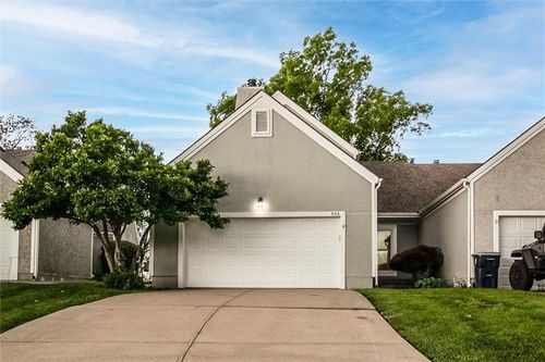 406 Ne 96th Ter, Kansas City, MO, 64155-2079 | Card Image