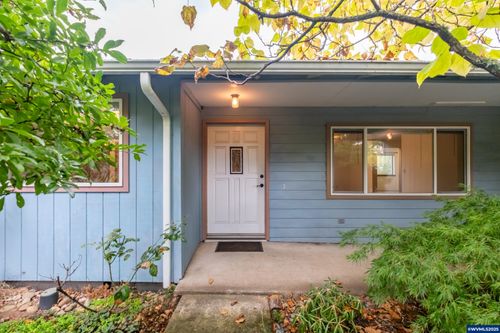 855 F St, Lebanon, OR, 97355-1759 | Card Image