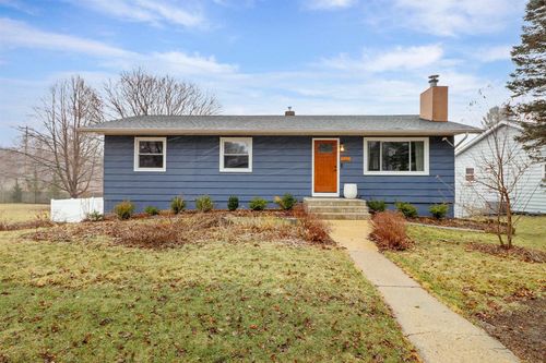 6305 Jacobs Way, Madison, WI, 53711-3206 | Card Image