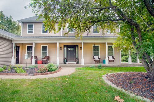 41W945 Northway Dr, Elburn, IL, 60119-9093 | Card Image