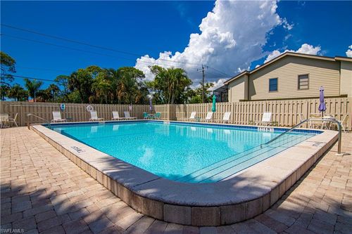 8407 S Haven Ln, FORT MYERS, FL, 33919-8101 | Card Image