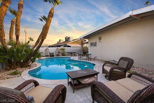 3964 Acapulco Ave, Las Vegas, NV, 89121-6104 | Card Image