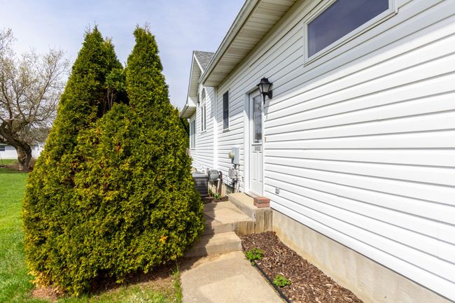 305 Mansfield Dr, House other with 3 bedrooms, 3 bathrooms and null parking in Lapeer MI | Image 14