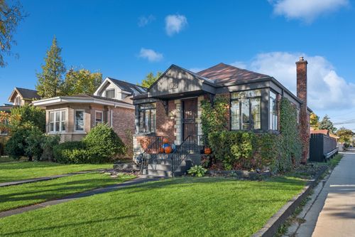 1235 Elmwood Ave, Oak Park, IL, 60302-1248 | Card Image