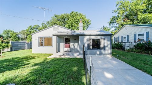 111 5th Ave Sw, Gravette, AR, 72736-9570 | Card Image